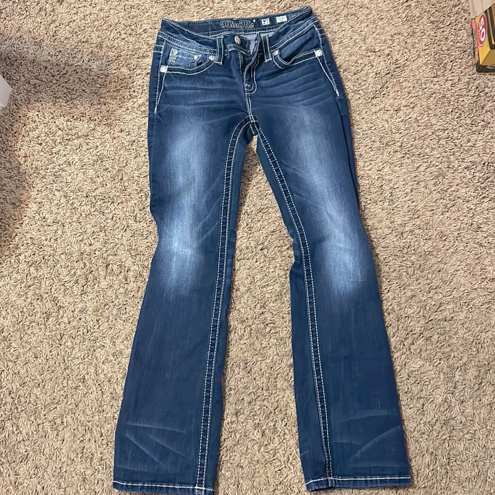 Women’s Miss Me low-rise bootcut jeans. Size 27. Used great condition